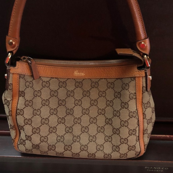 Authentic Gucci GG Canvass Small Shoulder Bag